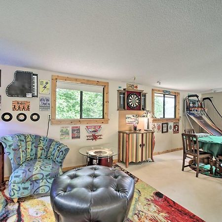 Vibrant Bryson City Home With Mtn Views And Deck! 외부 사진