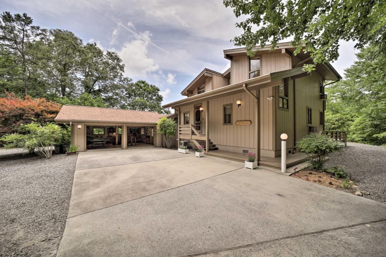 Vibrant Bryson City Home With Mtn Views And Deck! 외부 사진